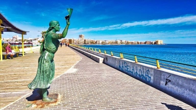 Nieuwbouw Villa Te koop in Torrevieja in Spanje, gelegen aan de Costa Blanca-Zuid