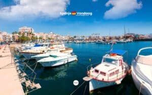 Bootjes in een jachthaven aan de Mar Menor