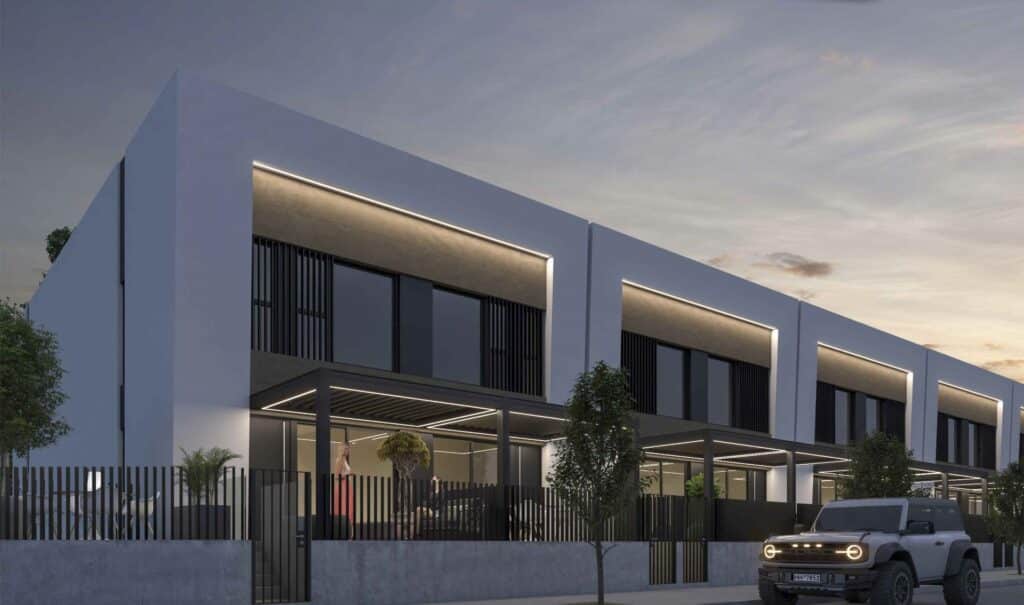 Vooraanzicht van nieuwbouw huis in Dolores in Spanje, gelegen aan de  Costa Blanca-Zuid