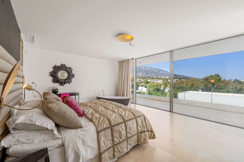 Nieuwbouw Villa Te koop in Marbella in Spanje, gelegen aan de Costa del Sol-West