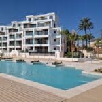 Gemeenschappelijk zwembad van nieuwbouw appartement in Denia in Spanje, gelegen aan de  Costa Blanca-Noord