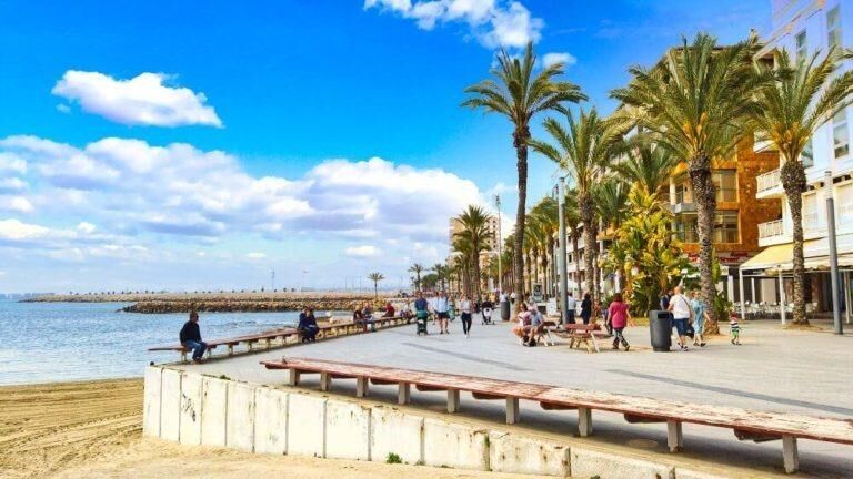 Nieuwbouw Appartement Te koop in Torrevieja in Spanje, gelegen aan de Costa Blanca-Zuid