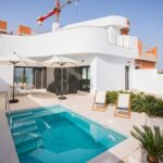 Nieuwbouw Villa Te koop in Torrevieja in Spanje, gelegen aan de Costa Blanca-Zuid