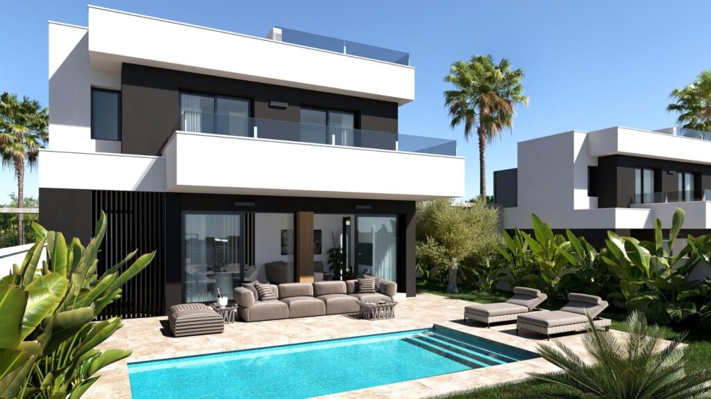 Zwembad en vooraanzicht van nieuwbouw villa in Ciudad Quesada in Spanje, gelegen aan de  Costa Blanca-Zuid